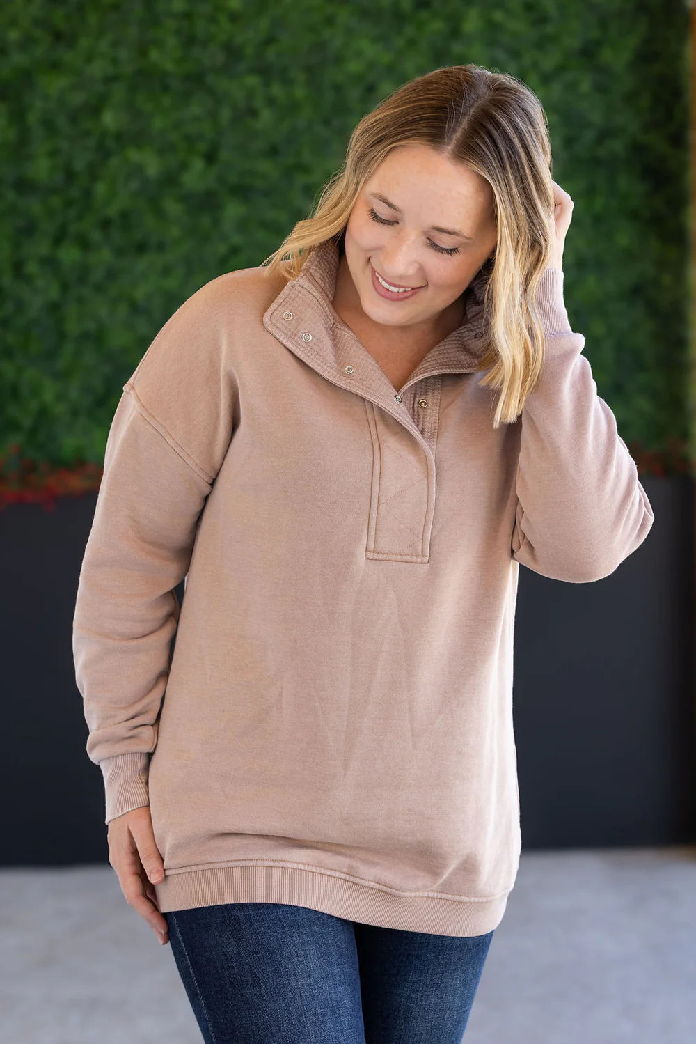 Jesse Vintage Wash Snap Pullover - Tan