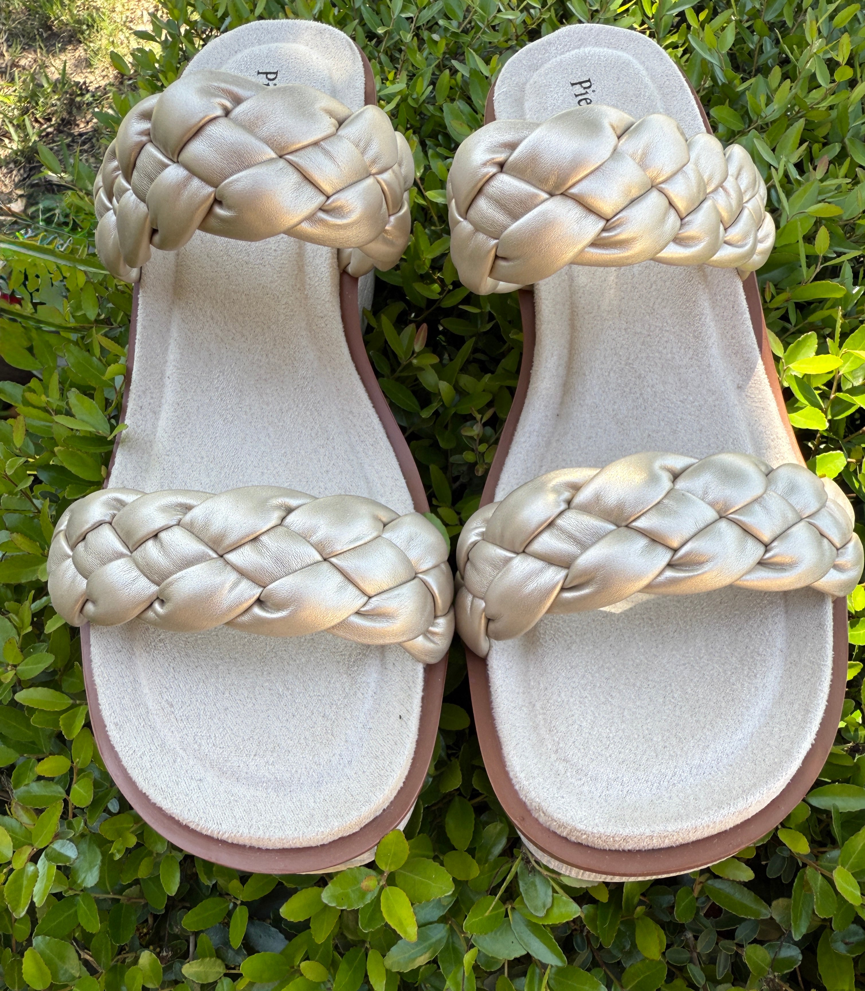 Belinda Gold Wedge