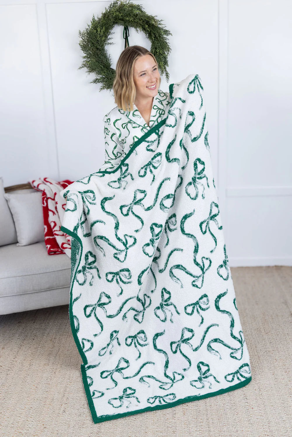 Plush and Fuzzy Blanket - White and Green Ribbons