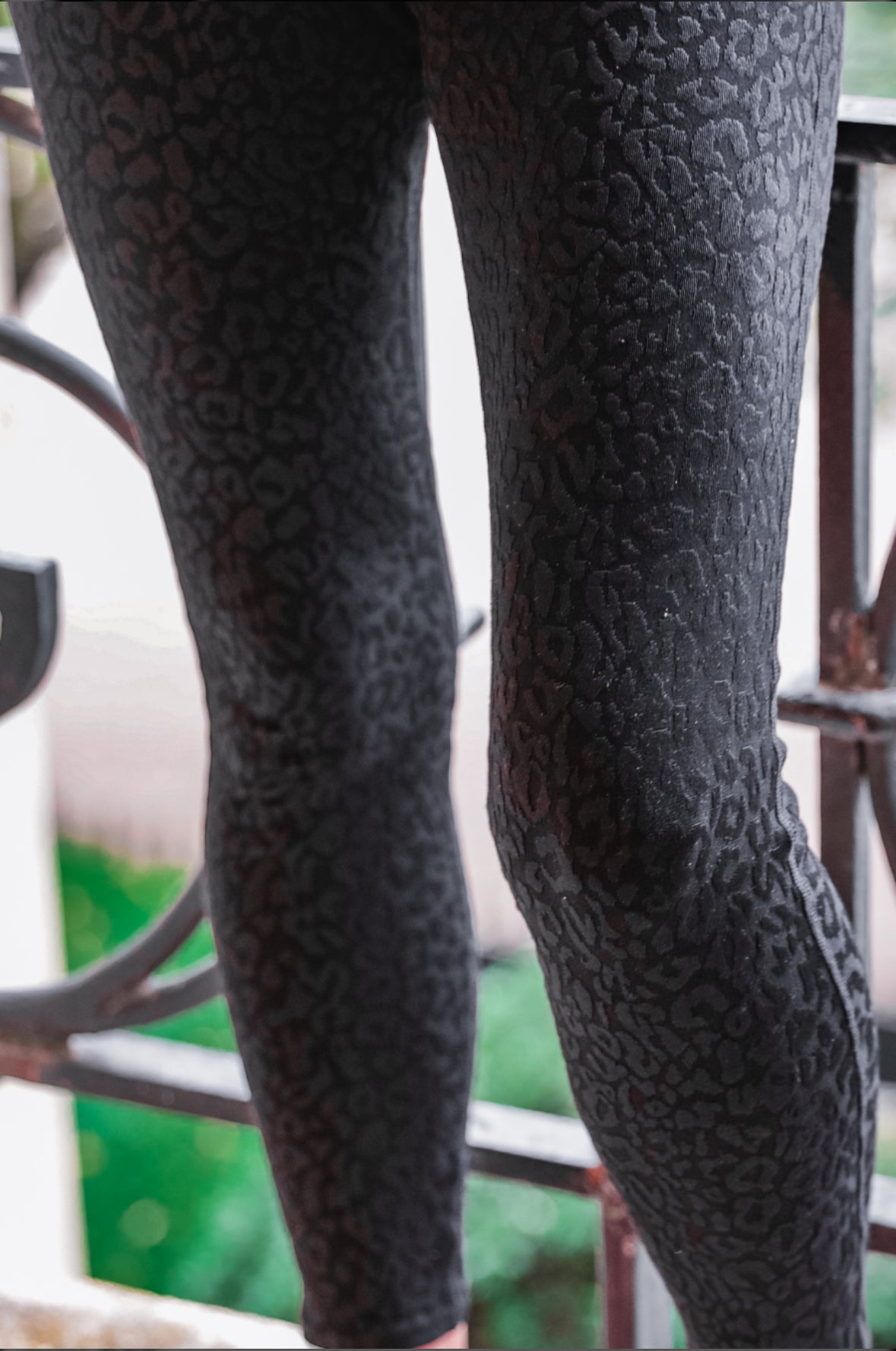 Jess Textured Leopard Leggings