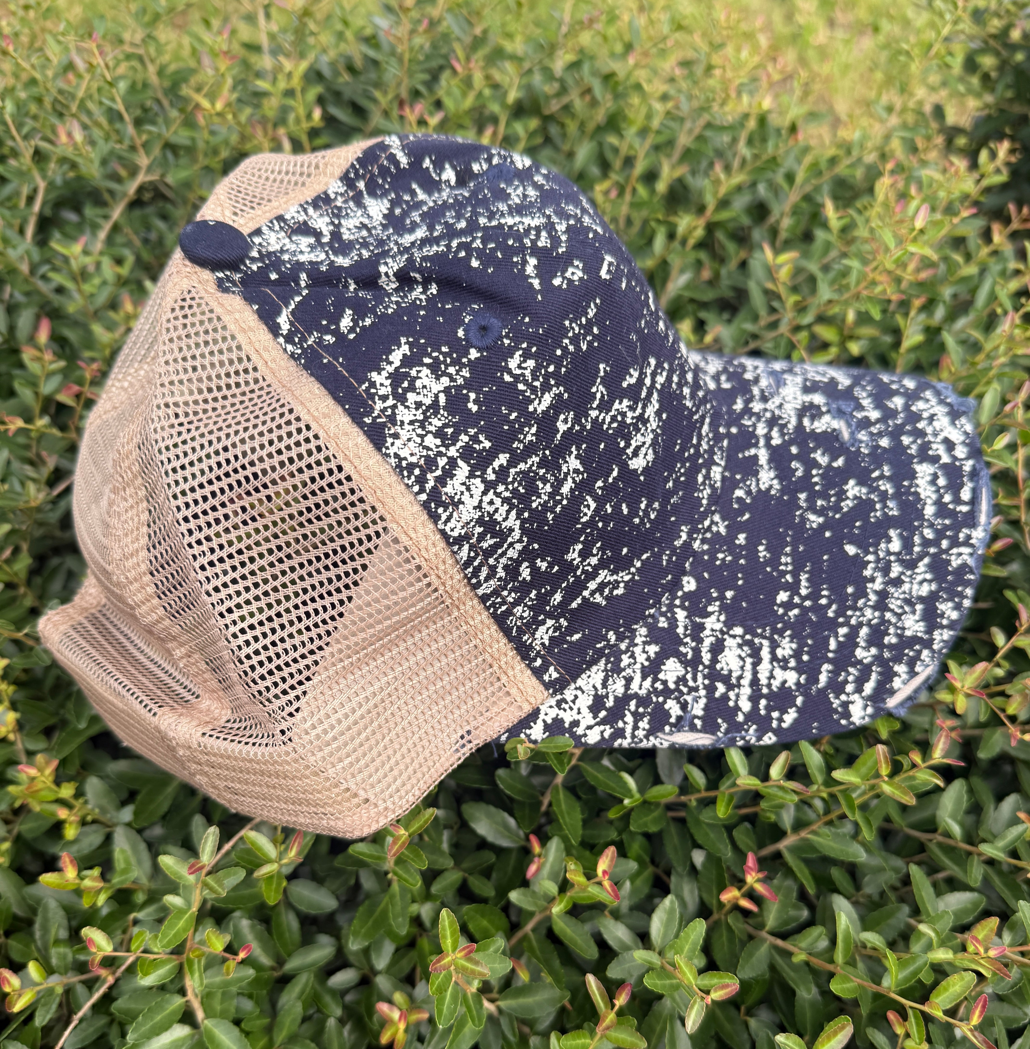 Splatter Hat in Navy