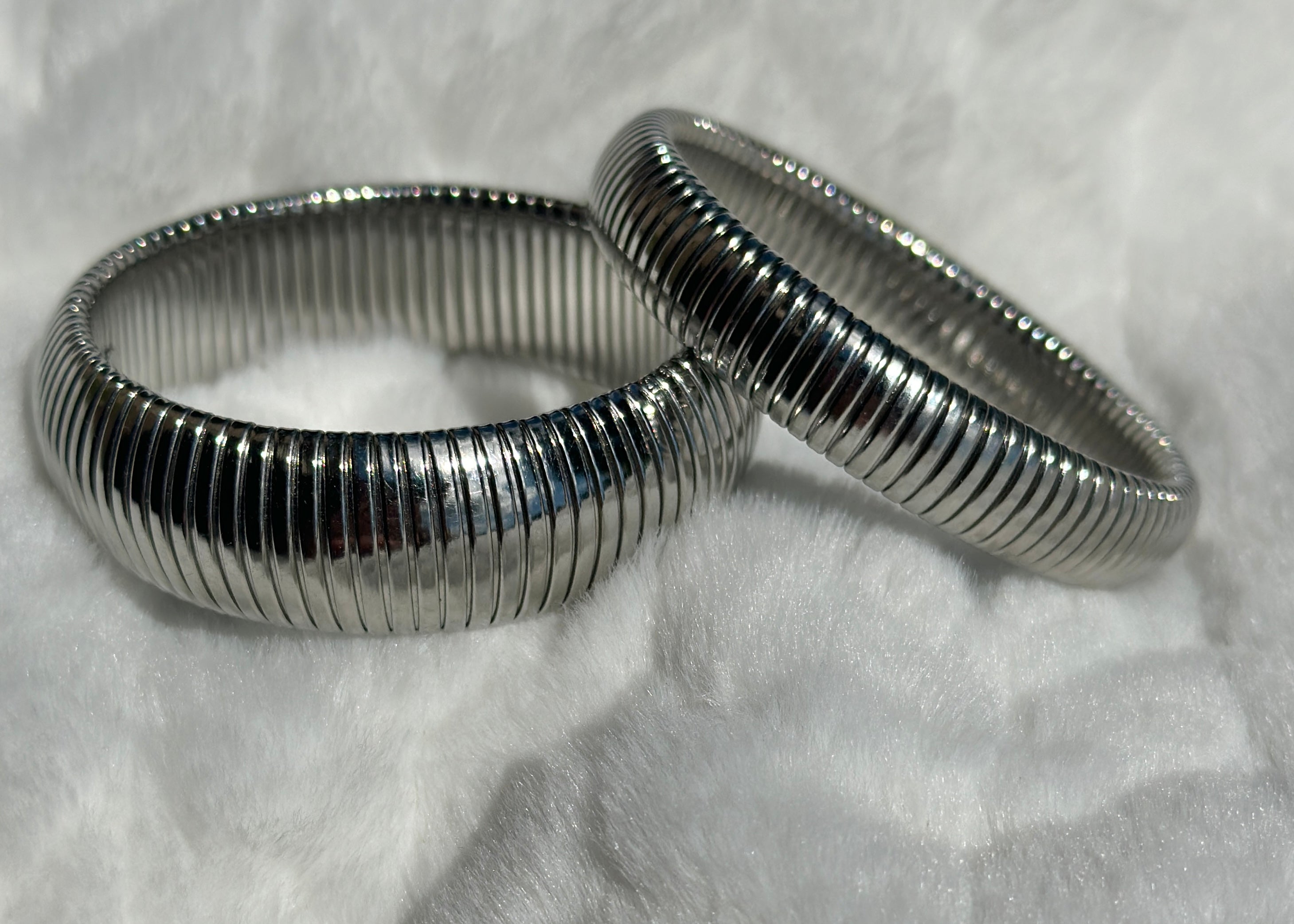 Barbara Stretch Bangles in Silver